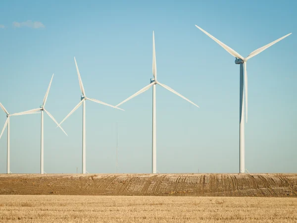 Wind turbines farm — Stock Photo, Image