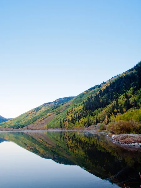 Lago d'autunno — Foto Stock