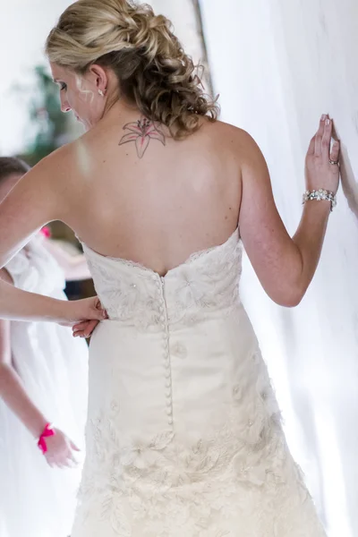 Young bride — Stock Photo, Image