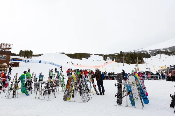 Skiën — Stockfoto