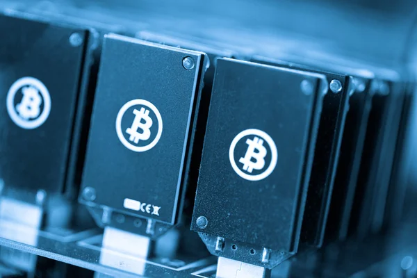 Bitcoin mining — Stock Photo, Image