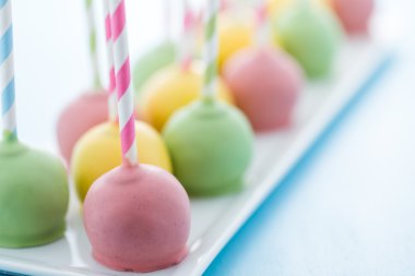 Paskalya kek çıkar