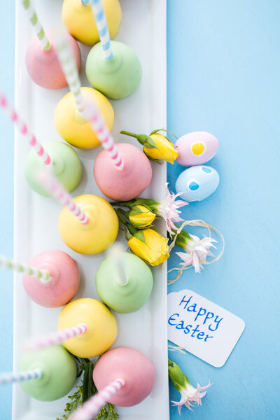 Easter cake pops