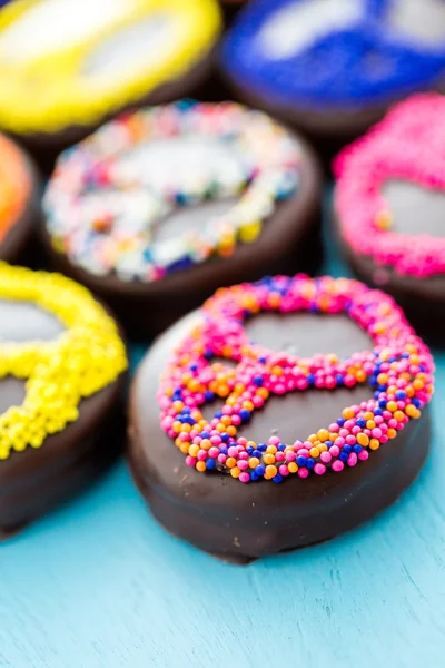 Choklad täckt oreos — Stockfoto