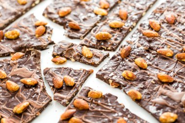 badem ağaç kabuğu