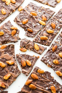 badem ağaç kabuğu