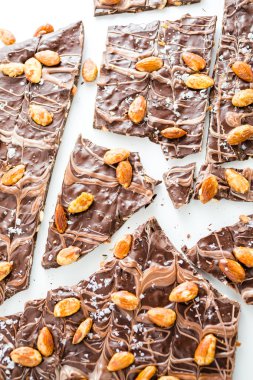 badem ağaç kabuğu