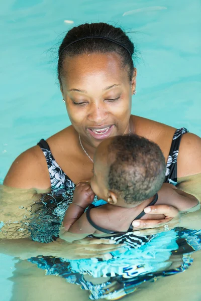 Lezione di nuoto — Foto Stock