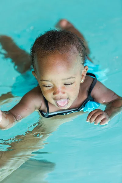 Lição de natação — Fotografia de Stock
