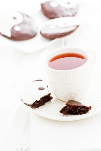 Yin en yang cookies — Stockfoto