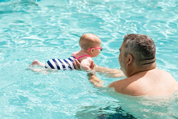 Swimming — Stock Photo, Image