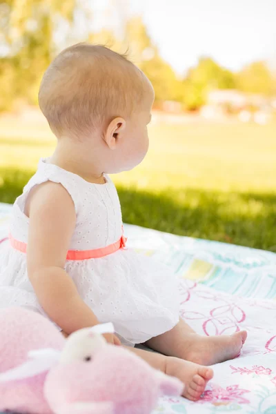 Bebé niña — Foto de Stock