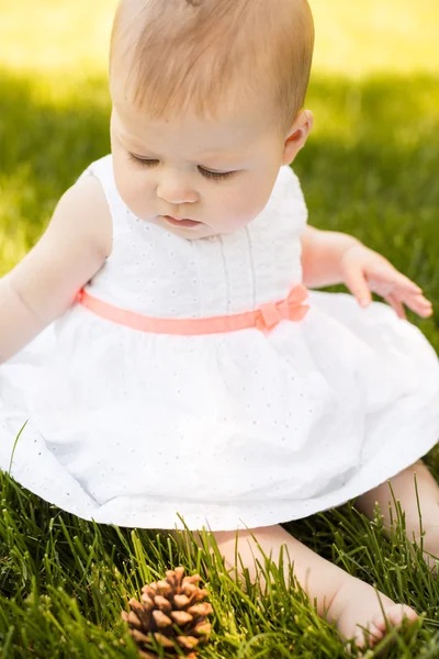 Bebé niña — Foto de Stock