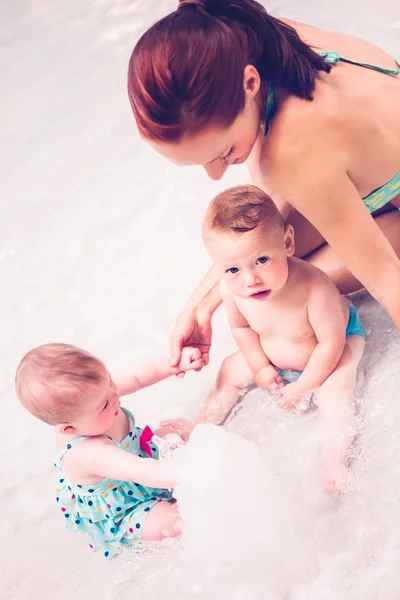 Swimming — Stock Photo, Image