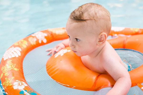 Swimming — Stock Photo, Image