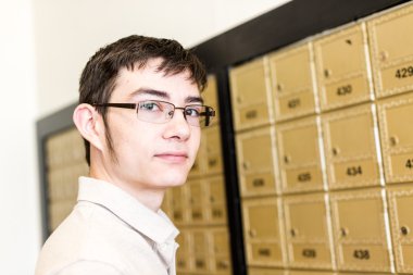 öğrenci posta denetleniyor