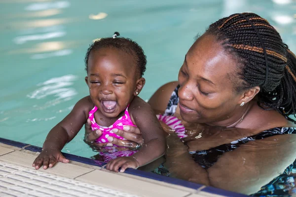 Infant swimming lessons — Stock Photo, Image