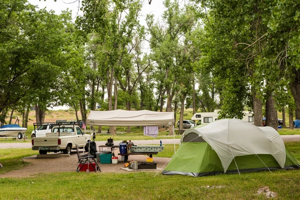 Wohnmobil-Camping — Stockfoto