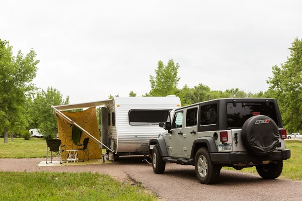 Wohnmobil-Camping — Stockfoto