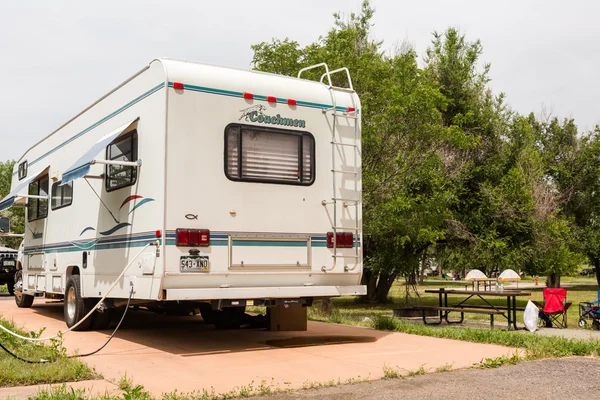 Wohnmobil-Camping — Stockfoto