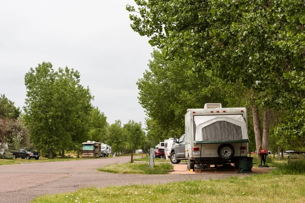 RV відпочинок на природі — стокове фото