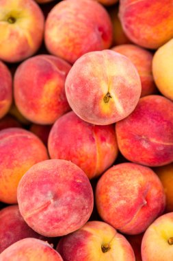 taze ürün şeftali