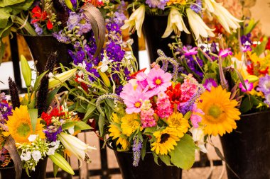 taze kesme çiçekler