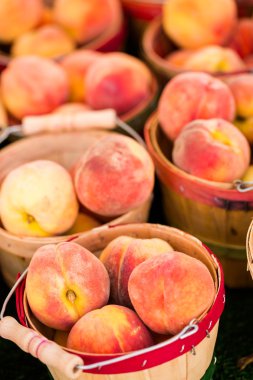 taze ürün şeftali