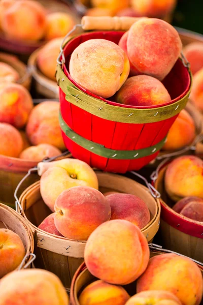 taze ürün şeftali