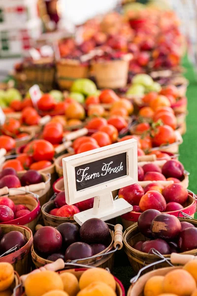 Fruits et légumes frais — Photo