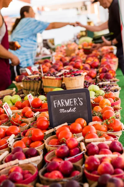 Fresh produce fruits and vegetables — Stock Photo, Image