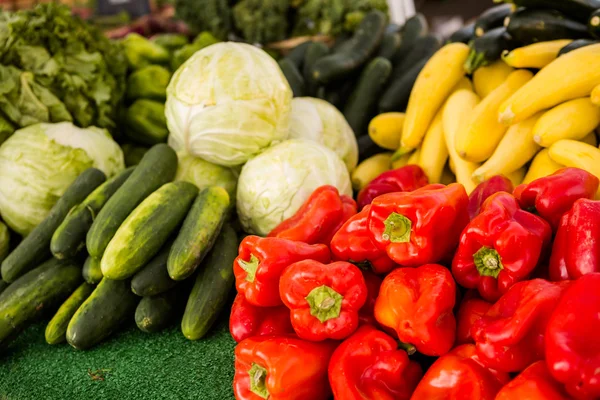 Produtos hortícolas frescos — Fotografia de Stock