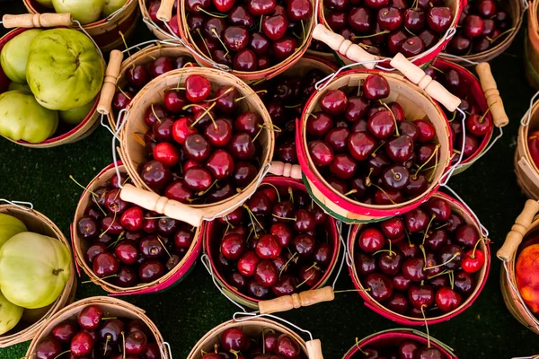 Čerstvými cherry — Stock fotografie