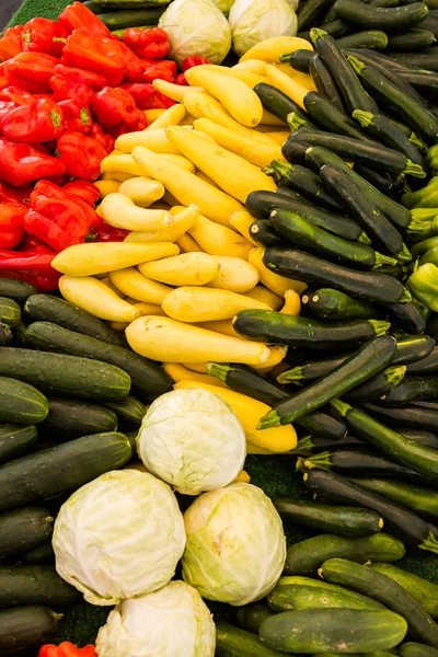 Produtos hortícolas frescos — Fotografia de Stock