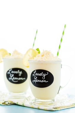 Sevgili limon soğuk içecek