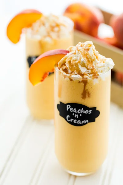 Peaches and cream cold drink — Stock Photo, Image