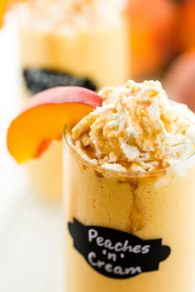 Peaches and cream cold drink — Stock Photo, Image