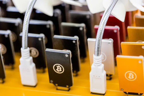 Mineração bitcoin — Fotografia de Stock