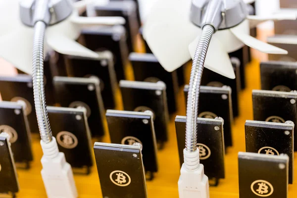 Mineração bitcoin — Fotografia de Stock