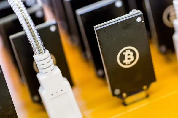 Bitcoin mining — Stock Photo, Image