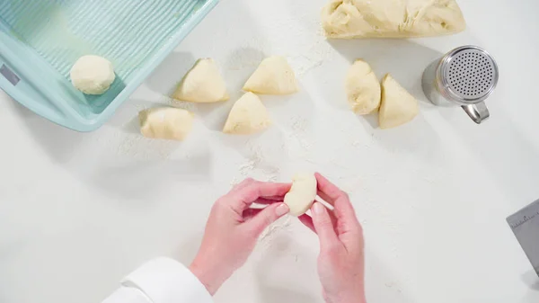 Acostado Hornear Rollos Caseros Cena Con Arrancador Masa Madre — Foto de Stock