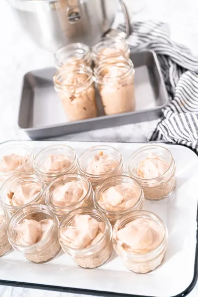 Scooping Mixture Small Glass Jars Make Homemade Chocolate Ice Cream — Stock Photo, Image