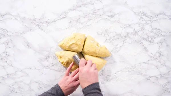 Piatto Passo Dopo Passo Dividere Pasta Del Pane Cuocere Panini — Foto Stock