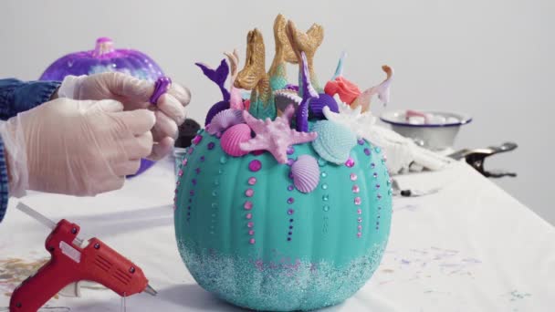 Dekorace Halloween Řemeslné Dýně Tématu Mořské Panny — Stock video
