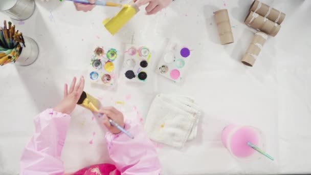 Papier Pour Enfants Faire Des Punaises Papier Partir Des Rouleaux — Video