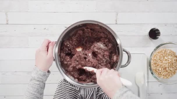 Membuat Fudge Kacang Macadamia — Stok Video