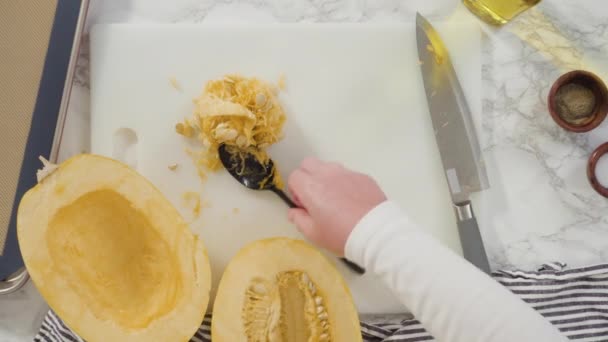 Préparation Courges Spaghetti Bio Huile Olive Sel Poivre — Video