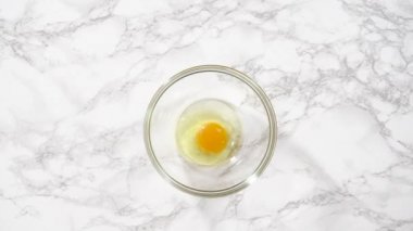 Ev yapımı çörekler yapıyorum..