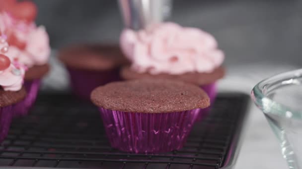 Csokoládé Sütemény Tészta Cupcake Bélés — Stock videók