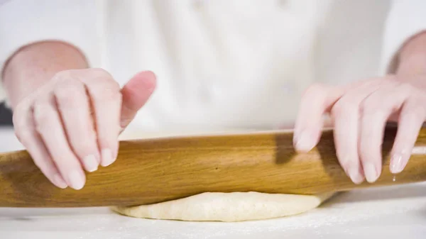 Masa Rodante Con Rodillo Francés Para Hornear Rollos Canela — Foto de Stock